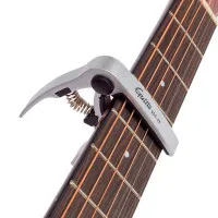 Guitto GGC-06-SL Каподастр, серебристый